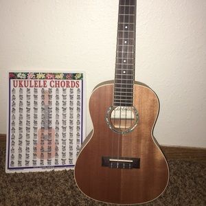 Córdoba Ukulele. 28” Alto